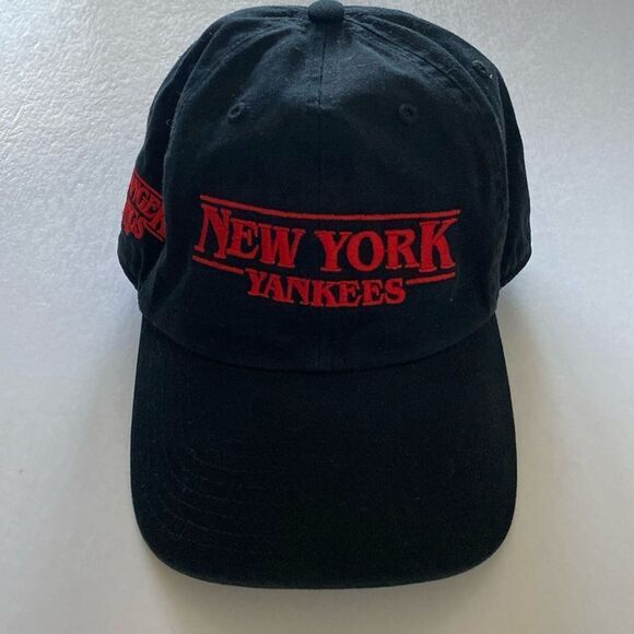 New York Yankees Stranger Things by 47 Black Adjustable Baseball Cap - Picture 1 of 5